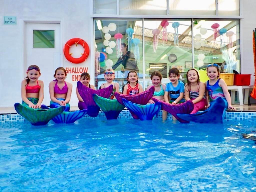 كاوز Orchards Holiday Park المظهر الخارجي الصورة